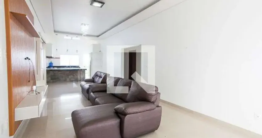 Casa para Aluguel - City Uberlândia, 3 Quartos,  169 m² - Uberlândia