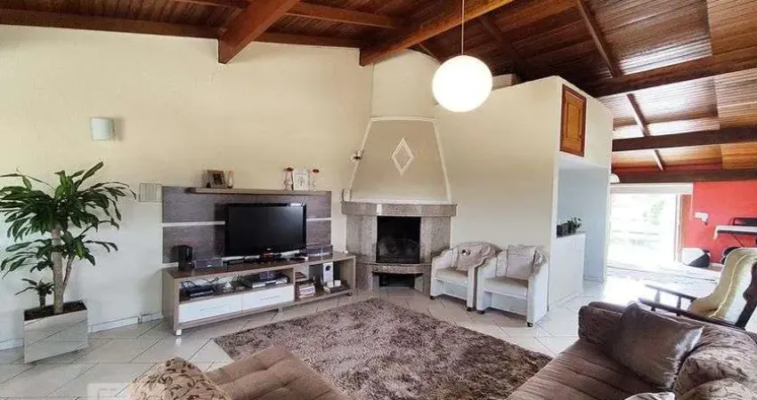 Casa para Aluguel - Igará, 5 Quartos,  433 m² - Canoas