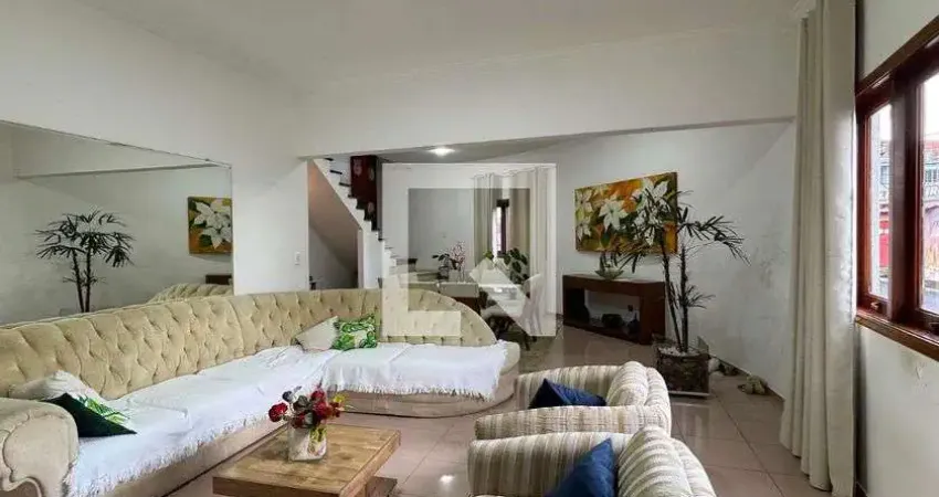 Casa para Aluguel - Parque dos Camargos, 3 Quartos,  300 m² - Barueri