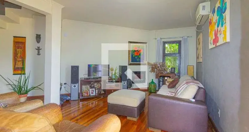 Casa para Aluguel - Nossa Sra das Graças, 3 Quartos,  117 m² - Canoas