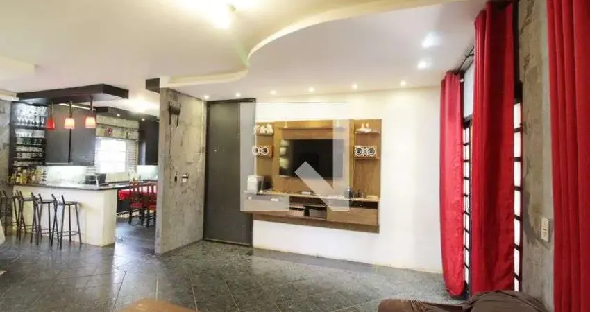 Casa para Aluguel - Panorama, 4 Quartos,  201 m² - Uberlândia