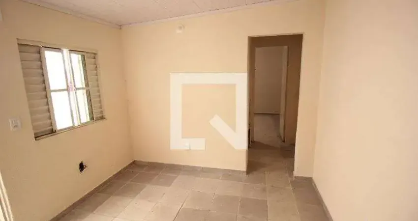 Casa para Aluguel - Recanto das Emas, 2 Quartos,  30 m² - Brasília