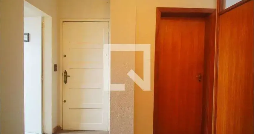 Casa para Aluguel - Centro, 1 Quarto,  34 m² - Novo Hamburgo