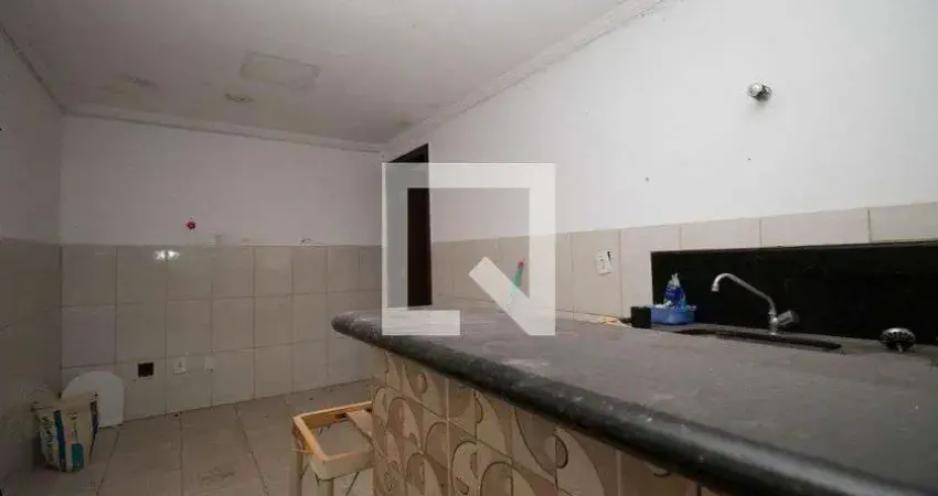 Casa para Aluguel - Ceilândia, 1 Quarto,  30 m² - Brasília