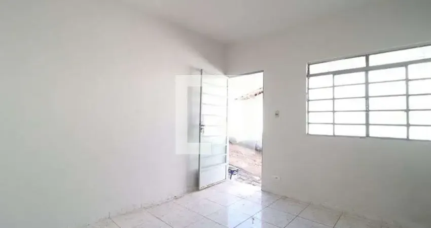 Casa para Aluguel - Vigilato Pereira, 2 Quartos,  75 m² - Uberlândia