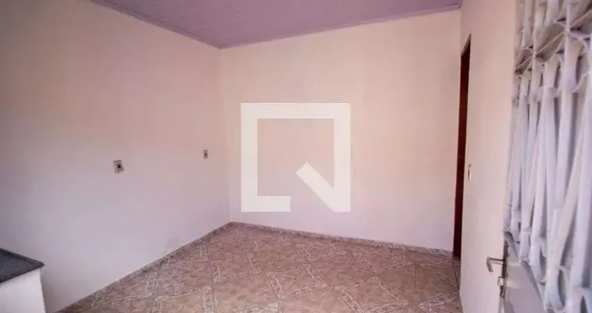 Kitnet / Stúdio para Aluguel - Ceilândia, 1 Quarto,  26 m² - Brasília