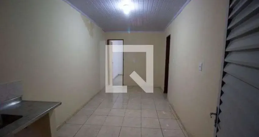 Kitnet / Stúdio para Aluguel - Ceilândia, 1 Quarto,  30 m² - Brasília