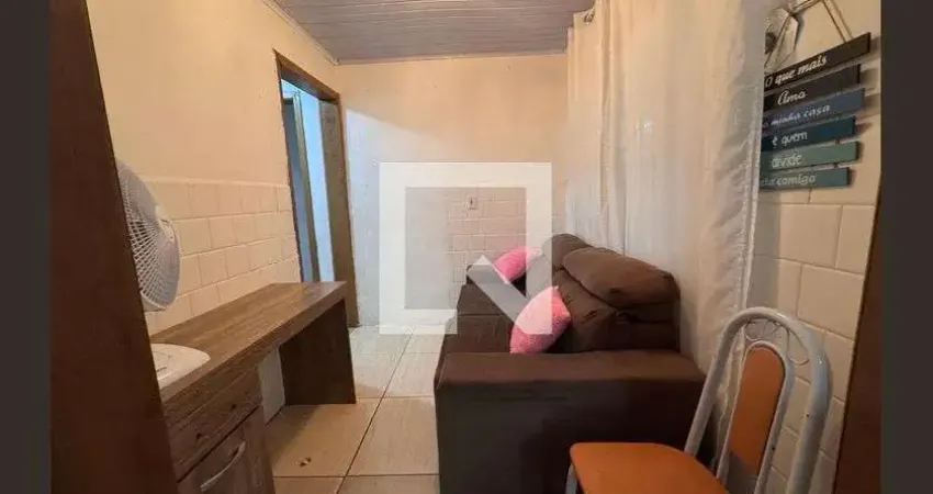 Casa para Aluguel - Cristo Rei, 2 Quartos,  60 m² - São Leopoldo