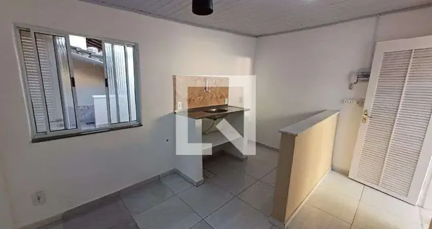 Casa para Aluguel - Itaipu, 1 Quarto,  41 m² - Niterói
