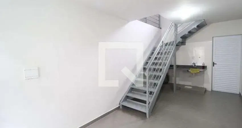 Kitnet / Stúdio para Aluguel - Custódio Pereira, 2 Quartos,  52 m² - Uberlândia