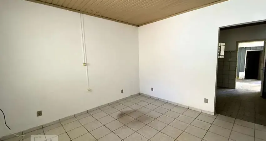 Casa para Aluguel - Feitoria, 2 Quartos,  75 m² - São Leopoldo