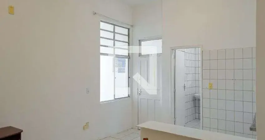 Kitnet / Stúdio para Aluguel - Trindade, 1 Quarto,  20 m² - Florianópolis