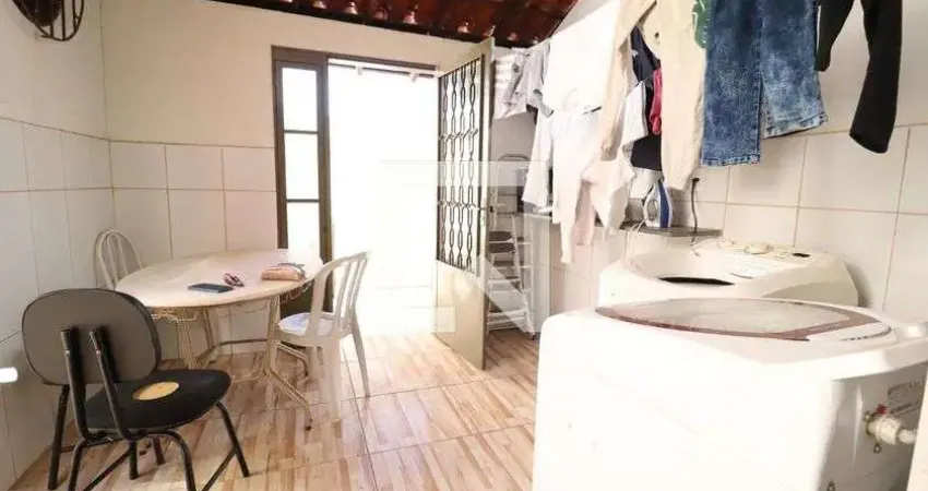 Kitnet / Stúdio para Aluguel - Jardim Umuarama, 1 Quarto,  22 m² - Uberlândia