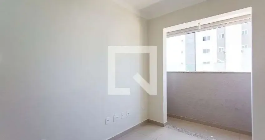 Apartamento para Aluguel - Saraiva, 2 Quartos,  52 m² - Uberlândia