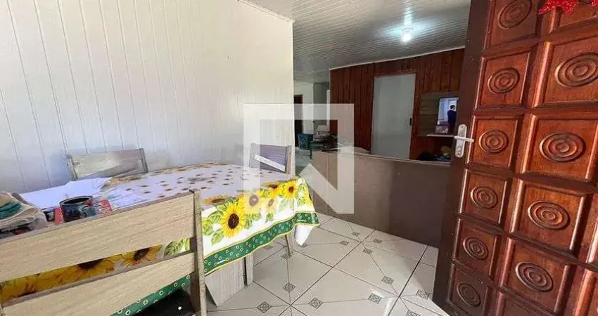 Casa para Aluguel - Canudos, 2 Quartos,  40 m² - Novo Hamburgo
