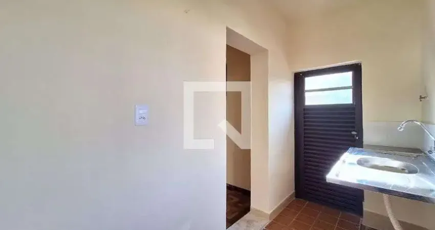 Casa para Aluguel - Alto da Lapa, 2 Quartos,  60 m² - São Paulo