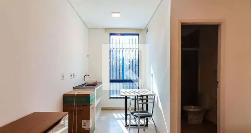 Kitnet / Stúdio para Aluguel - Jardim Éster Yolanda, 1 Quarto,  20 m² - São Paulo