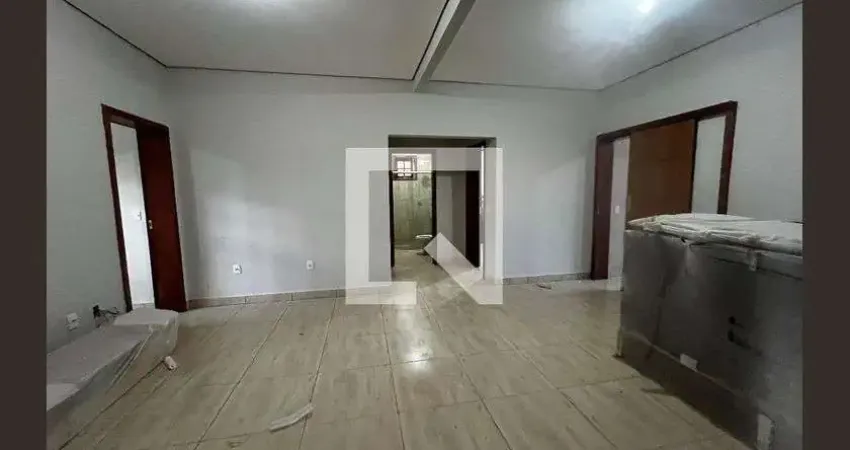 Casa para Aluguel - Ceilândia, 2 Quartos,  100 m² - Brasília