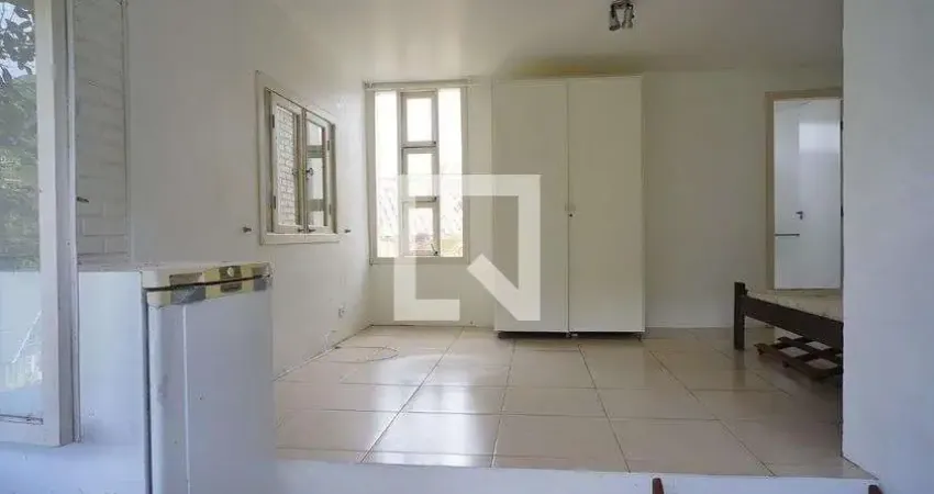 Kitnet / Stúdio para Aluguel - Barra da Lagoa, 1 Quarto,  47 m² - Florianópolis