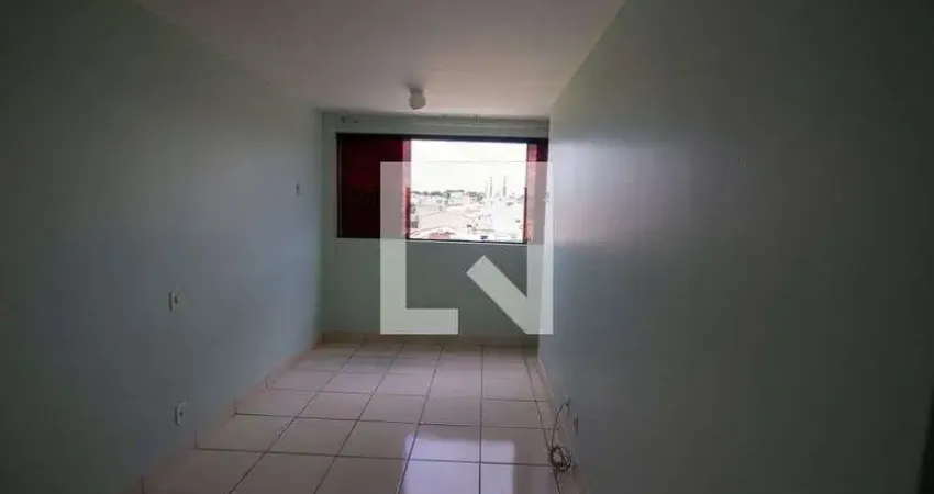 Apartamento para Aluguel - Taguatinga, 2 Quartos,  76 m² - Brasília