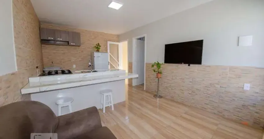 Casa para Aluguel - São João do Rio Vermelho, 1 Quarto,  32 m² - Florianópolis