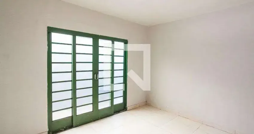 Casa para Aluguel - Jardim das Palmeiras, 3 Quartos,  150 m² - Uberlândia