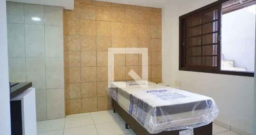 Kitnet / Stúdio para Aluguel - Saco dos Limões, 1 Quarto,  17 m² - Florianópolis