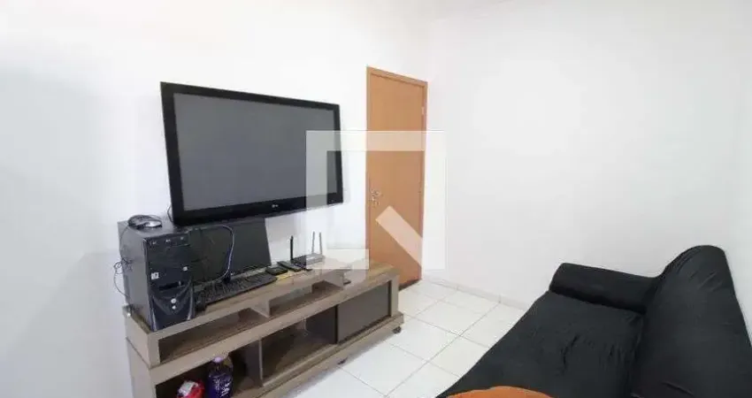 Cobertura para Aluguel - Laranjeiras, 2 Quartos,  44 m² - Uberlândia
