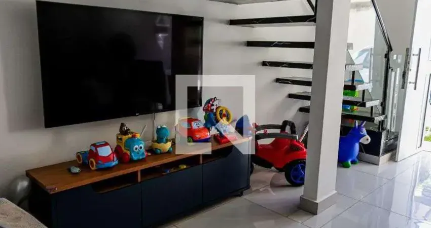 Casa / Sobrado em Condomínio para Aluguel - Jardim Pioneira, 2 Quartos,  60 m² - Cotia