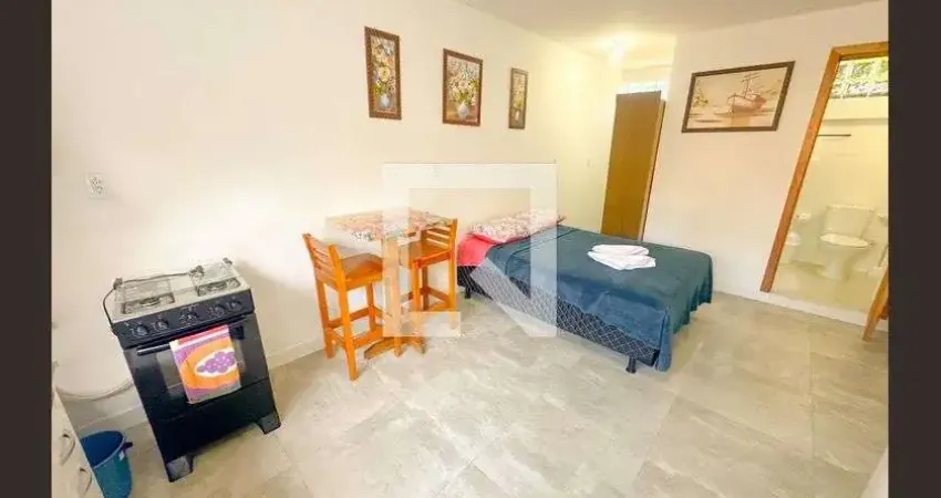 Kitnet / Stúdio para Aluguel - São João do Rio Vermelho, 1 Quarto,  24 m² - Florianópolis