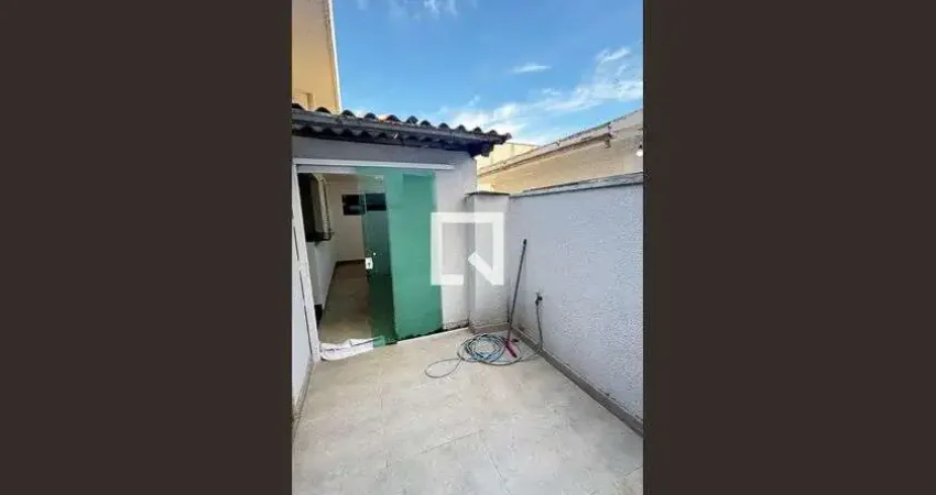Casa para Aluguel - Parque Bandeirante, 2 Quartos,  60 m² - Santo André