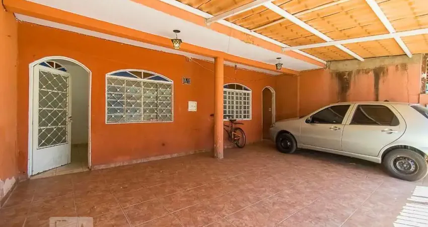Casa para Aluguel - Samambaia, 2 Quartos,  75 m² - Brasília