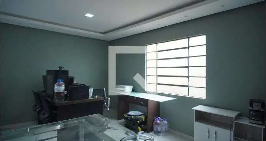 Casa para Aluguel - Mauá, 1 Quarto,  440 m² - Novo Hamburgo