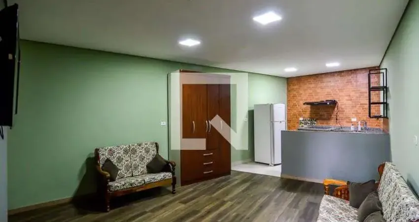 Casa para Aluguel - Parque Viana, 1 Quarto,  38 m² - Barueri