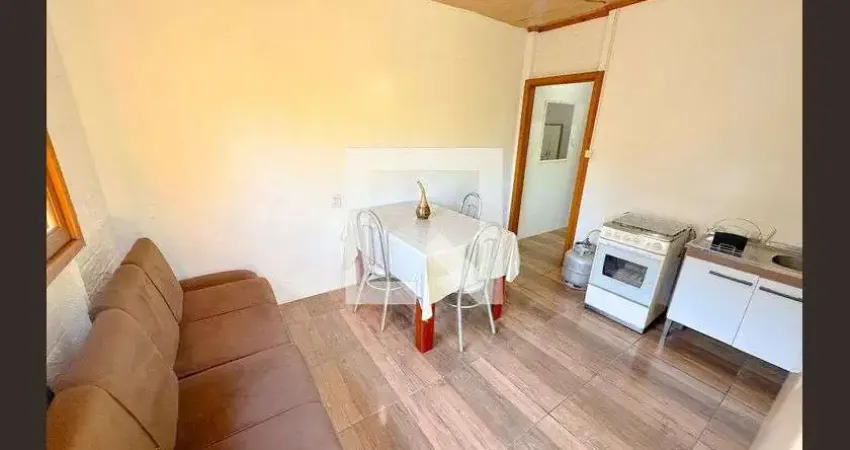 Casa para Aluguel - São João do Rio Vermelho, 1 Quarto,  36 m² - Florianópolis