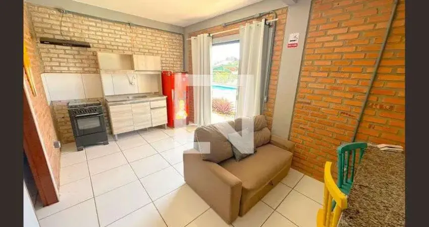 Apartamento para Aluguel - São João do Rio Vermelho, 2 Quartos,  60 m² - Florianópolis