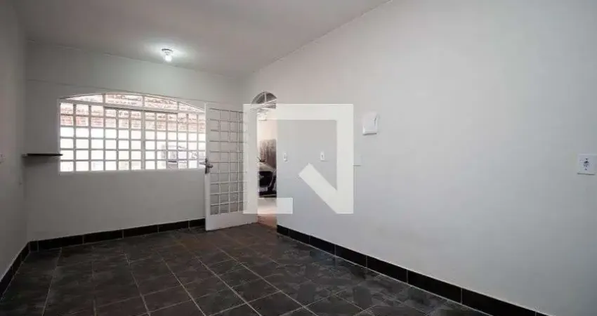 Casa para Aluguel - Taguatinga, 3 Quartos,  150 m² - Brasília