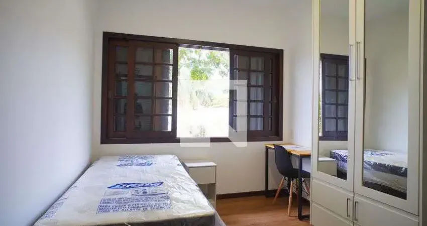 Kitnet / Stúdio para Aluguel - Saco dos Limões, 1 Quarto,  17 m² - Florianópolis