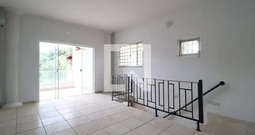 Casa para Aluguel - City Uberlândia, 3 Quartos,  158 m² - Uberlândia