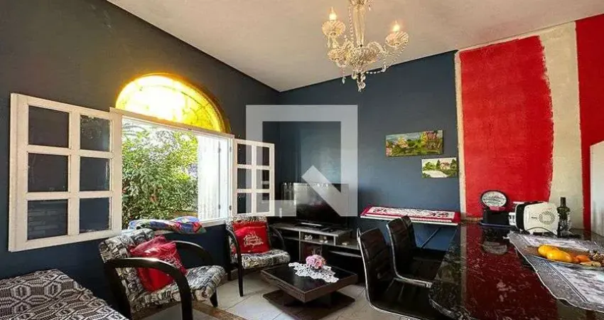 Casa para Aluguel - São José, 1 Quarto,  120 m² - Canoas