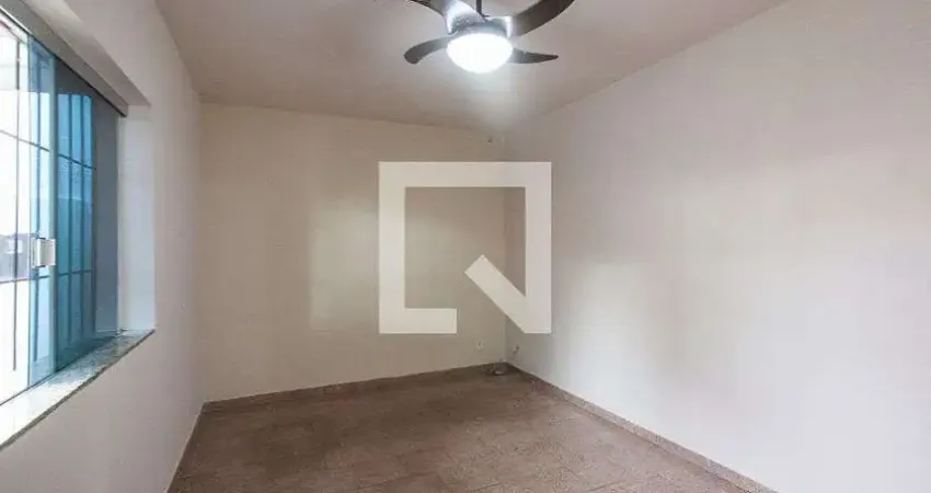 Casa para Aluguel - Pres. Roosevelt, 4 Quartos,  250 m² - Uberlândia