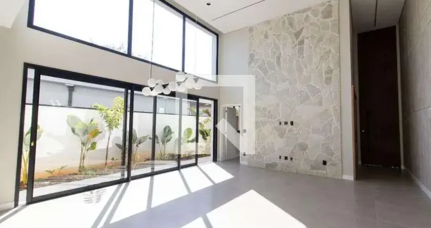 Casa / Sobrado em Condomínio para Aluguel - Lot. Alphaville Campinas, 3 Quartos,  240 m² - Campinas