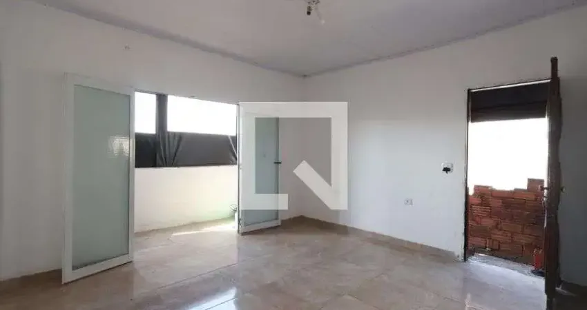 Casa para Aluguel - Jardim Independência, 2 Quartos,  2 m² - São Paulo