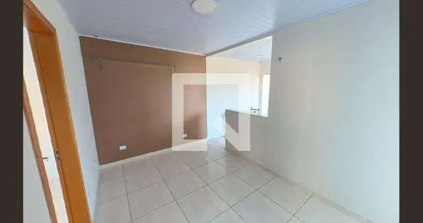 Casa para Aluguel - Vila Serralheiron, 2 Quartos,  55 m² - São Paulo