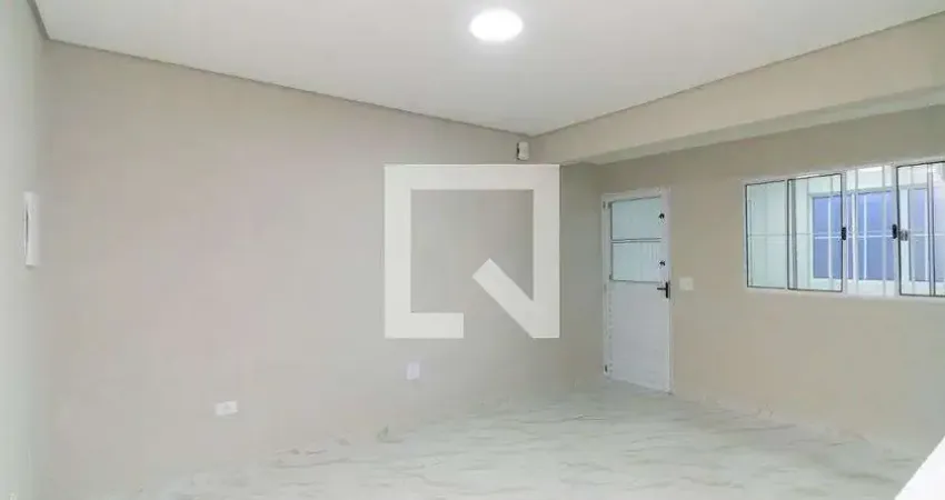 Casa para Aluguel - Vila Santa Clara, 1 Quarto,  37 m² - São Paulo