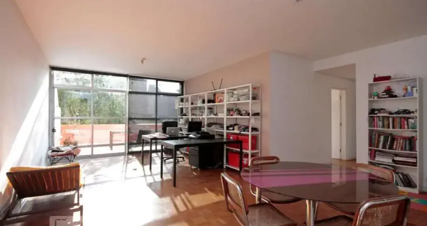 Apartamento para Aluguel - Santa Cecília, 2 Quartos,  173 m² - São Paulo