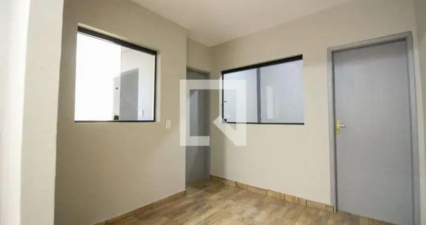 Casa para Aluguel - Sapopemba, 2 Quartos,  42 m² - São Paulo