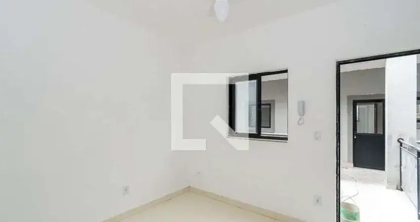 Apartamento para Aluguel - Olaria, 1 Quarto,  29 m² - Rio de Janeiro