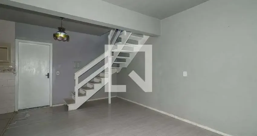 Casa para Aluguel - Jardim Itu-Sabará, 2 Quartos,  63 m² - Porto Alegre
