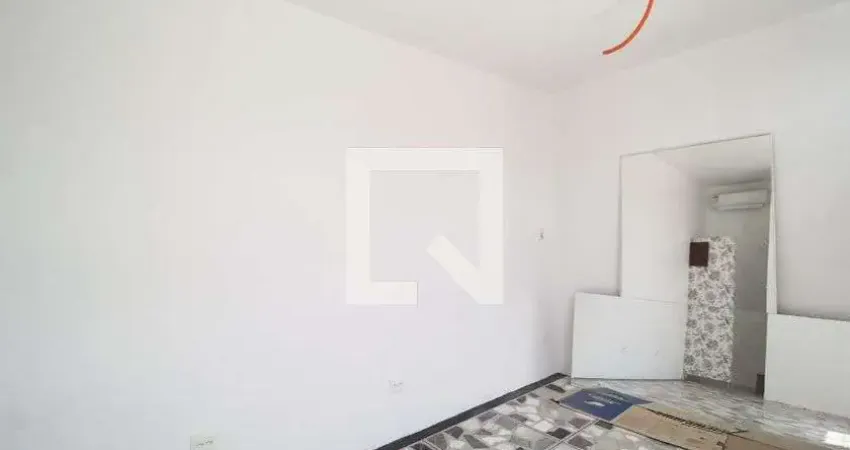 Kitnet / Stúdio para Aluguel - Martins, 1 Quarto,  25 m² - Uberlândia